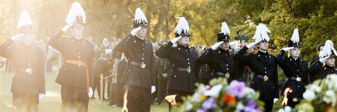Vereniging erepeleton Waalsdorpervlakte opnieuw in opspraak. | Neance