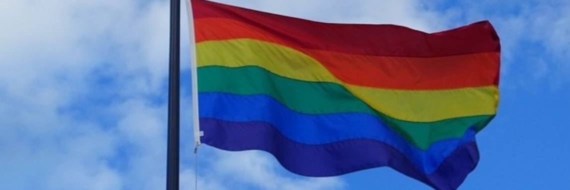 Regenboogvlag | Paola