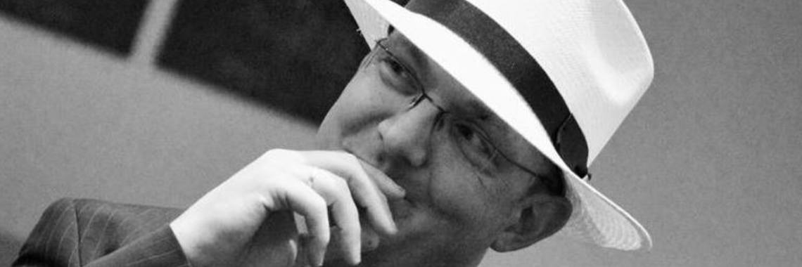 Auteur interviewt uitgever | Mieke Van Liefde