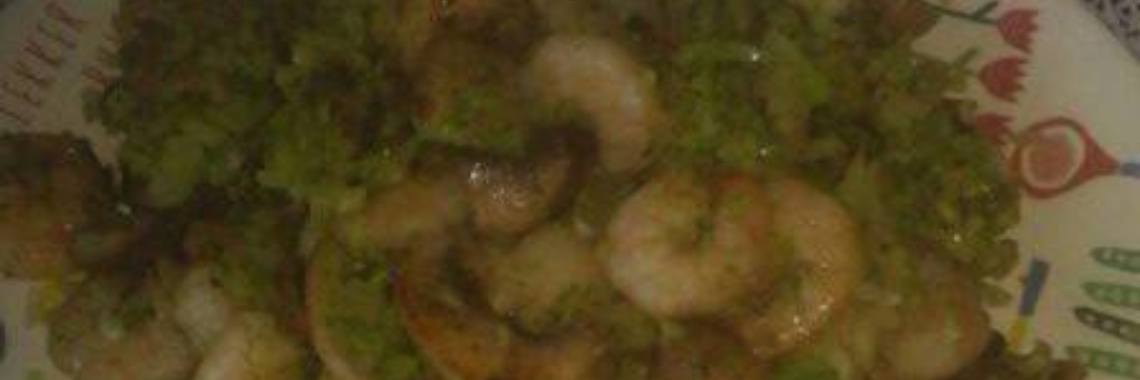 Broccoli rijst met knoflook garnalen en champignons | Ramona