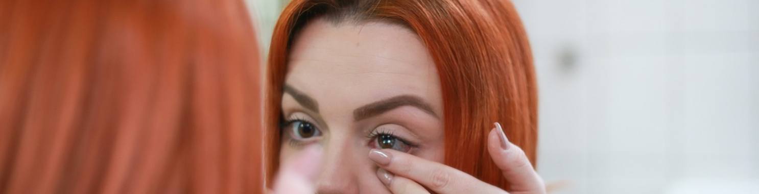 Contacts: The Devil's Discs - Struggles Every Contact Wearer Knows Too Well! | Babita de Boer