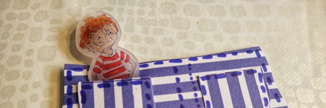 Prentenboek Kleine Held op sokken maken van Krimpie en een broek knutselen | Mirelle - Crea met Kids