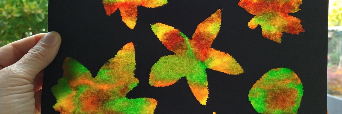 Making window decoration or autumn light with Aqua tint | Mirelle - Crea met Kids