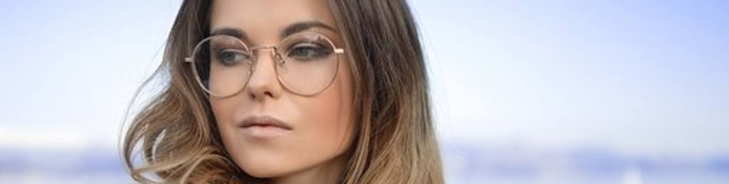 Dagmar staat huilend voor de deur | Marjolein