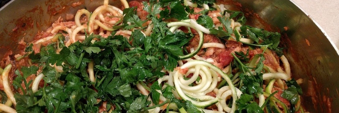 Recept; Courgettepasta simpel en snel | Myranda