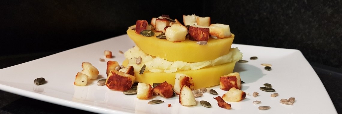 Review the recipe for rutabaga with potatoes and cheese. | jolandemooij