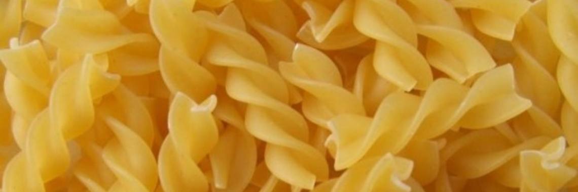 Weinig geld: Pasta/noedels eten | wakeupkitty