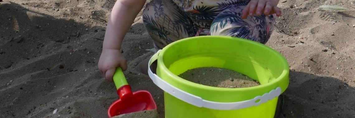 Zand en water. | Schorelaar