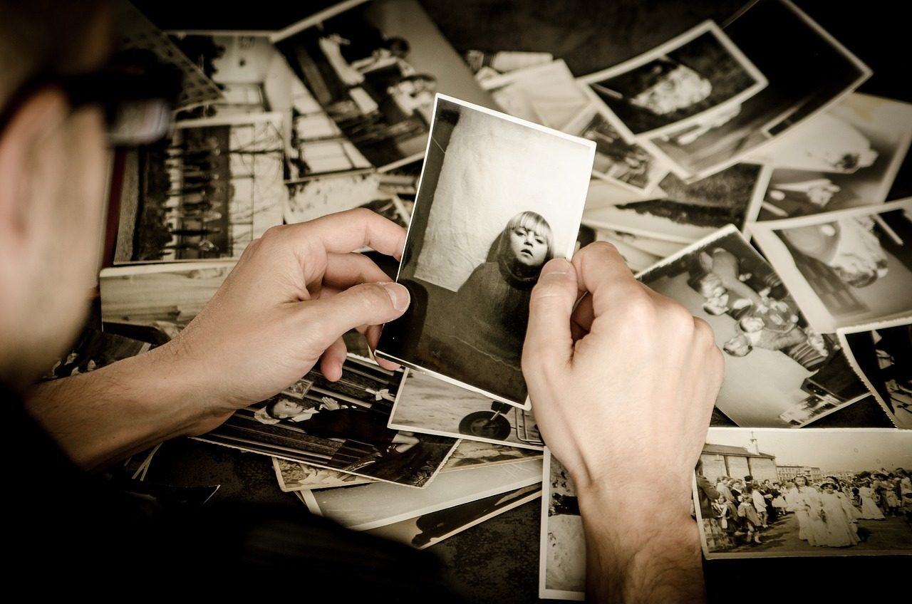 Are our memories reliable, or do they merely represent our subjective interpretation of past events? | The Q&Animatables