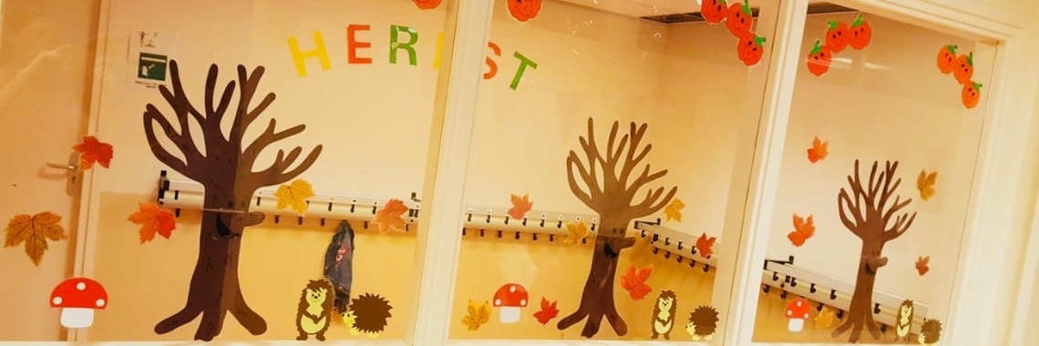 Herfstbomen in de school | De Knutseljuf ✂️🇳🇱
