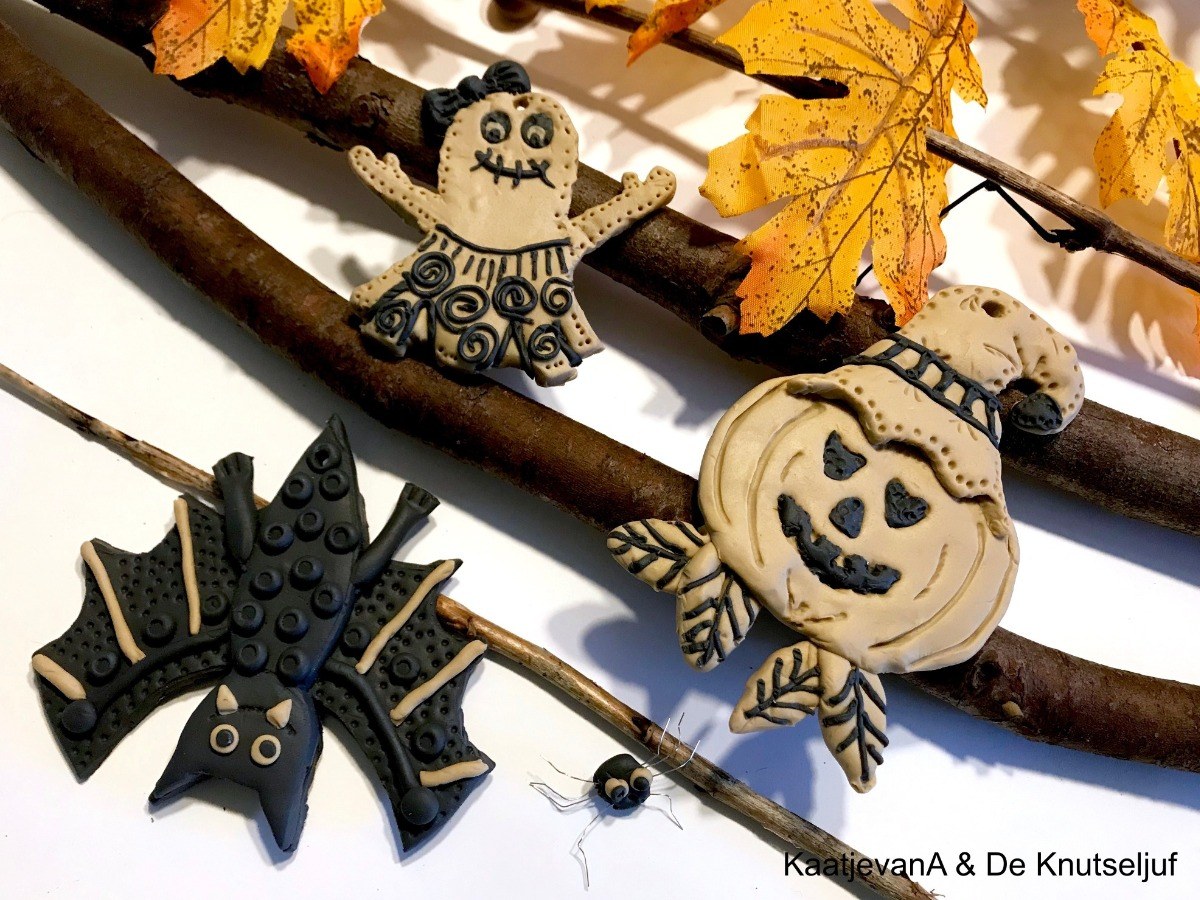 Halloween Doodle Clay bat ghost pumpkin - Yoors