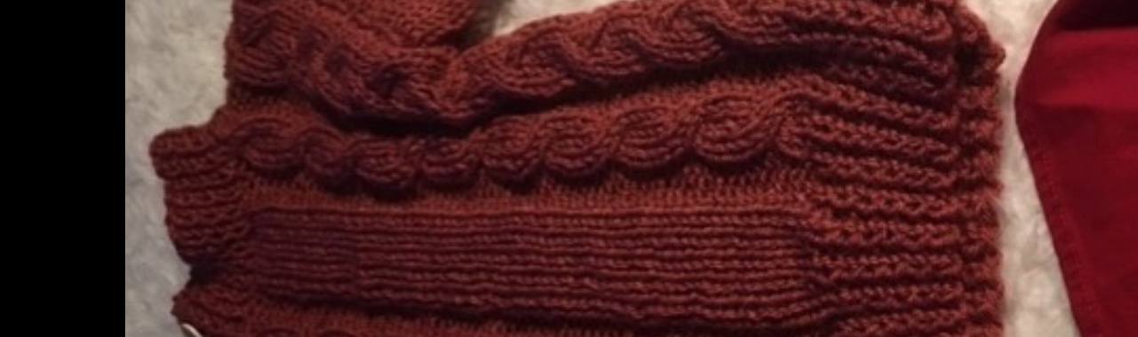 Um lindo suéter para meninos com cabos (padrão livre) | Stieny Koopmans