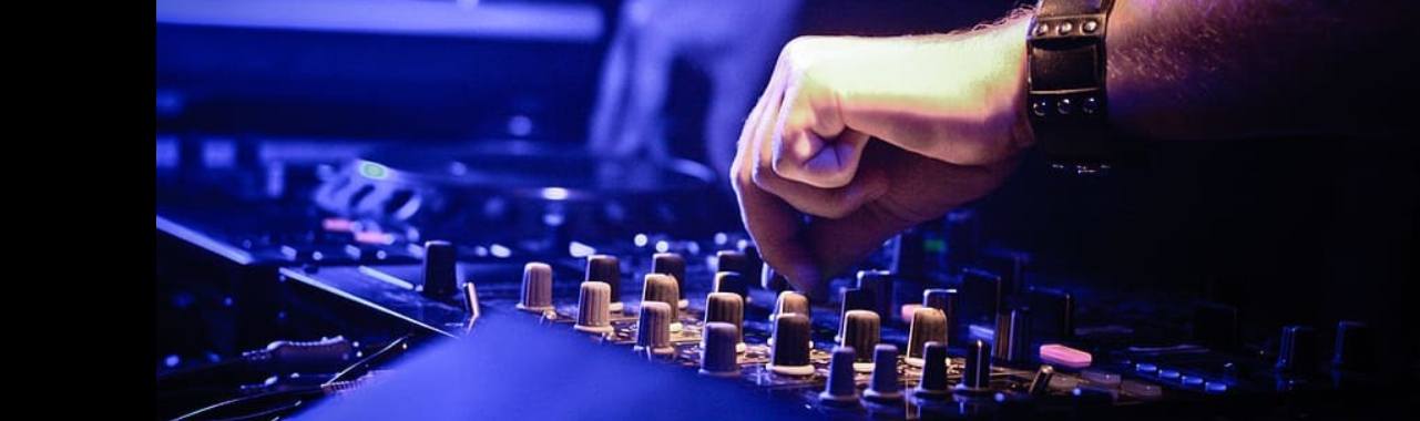 De geschiedenis van elektronische muziek | Muziek
