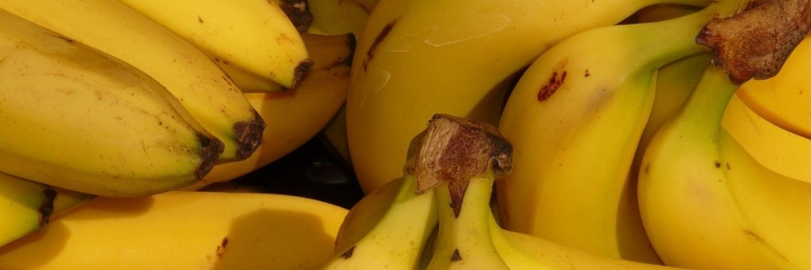 Hoe laat je een banaan sneller rijpen? | NOOS Happy Words