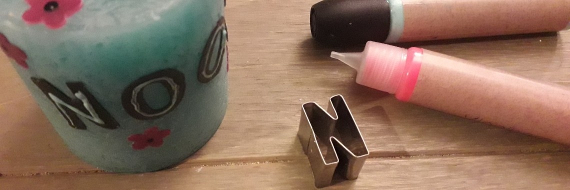 Kaarsen versieren met wasplaten en kaarsenpennen | NOOS Happy Words