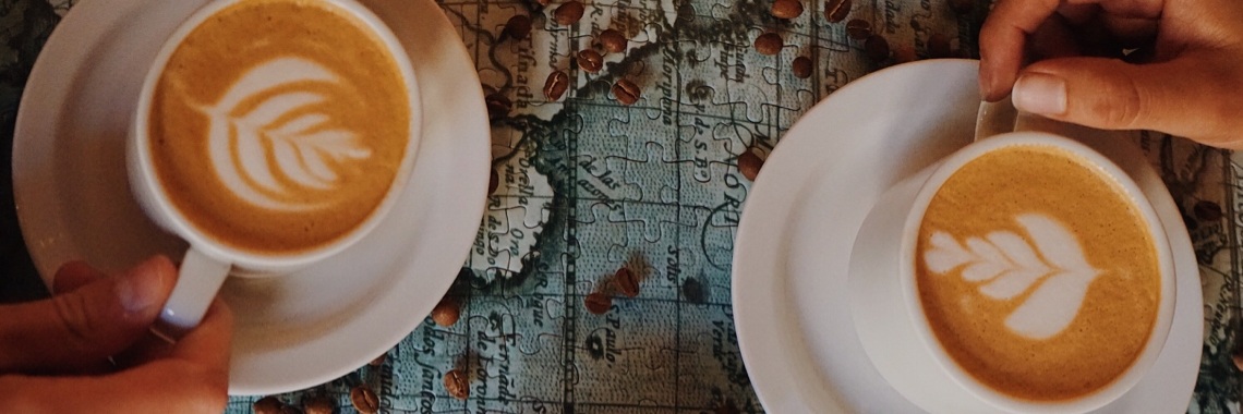 Fernando’s Kaffee Antigua: koffie, cacao en een sassy huiskat | Stamp and Spoon | Tom & Anita
