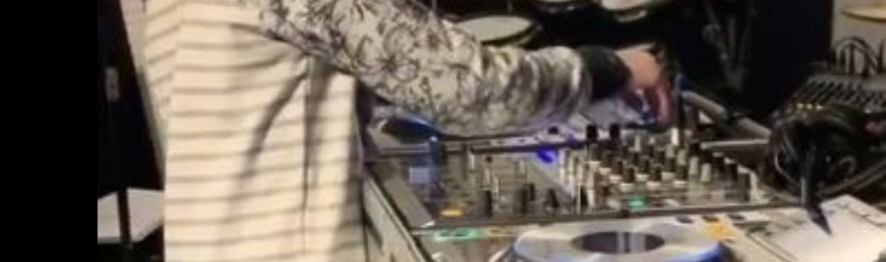 Als je later dj wilt worden... | Flying Eagle