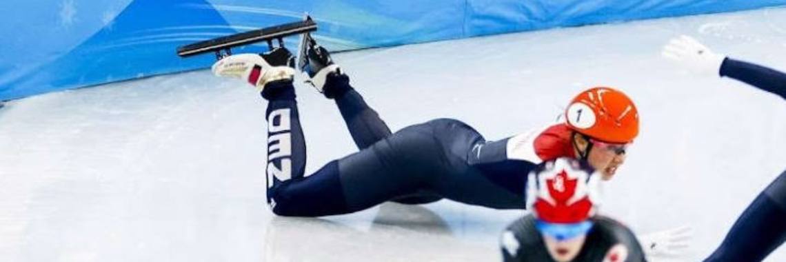 De vloer aanvegen | Flying Eagle