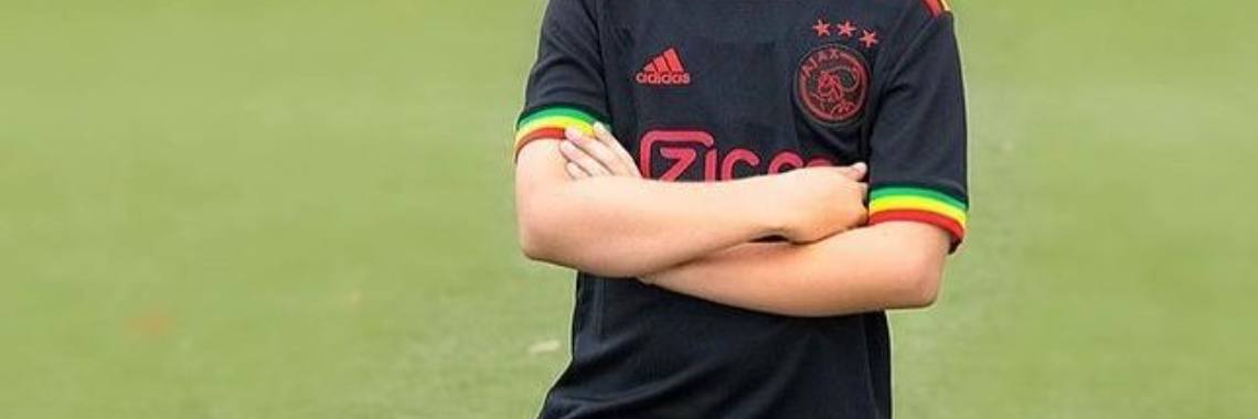 Isabella daagt Joaz uit (4) | Flying Eagle